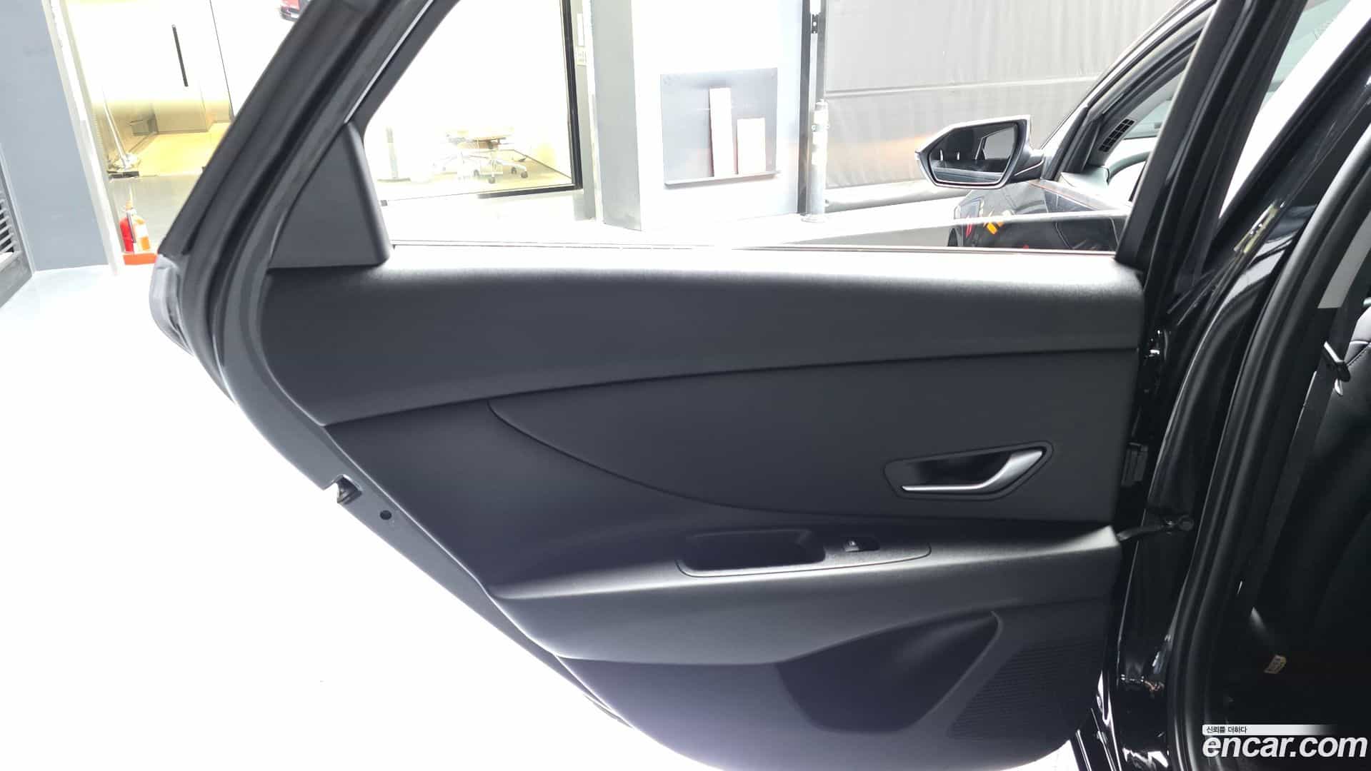 AVANTE Hyundai 2021.6-INNER-035