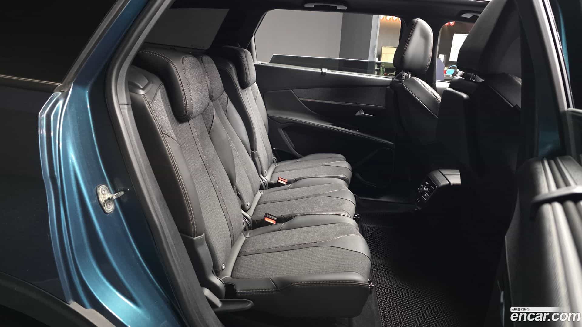5008 Peugeot 2018.8-OPTION-016