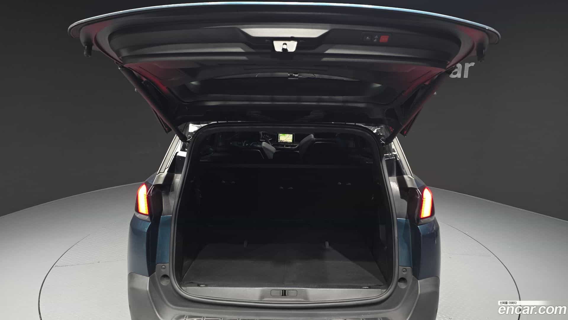 5008 Peugeot 2018.8-OPTION-024