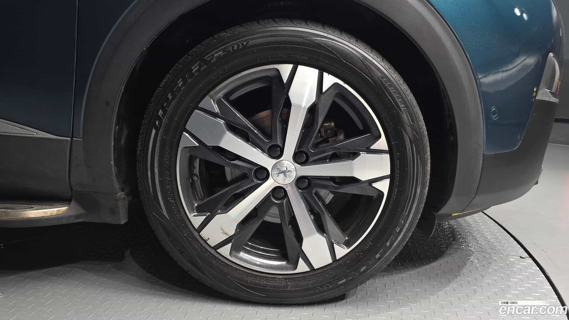 5008 Peugeot 2018.8-OUTER-031
