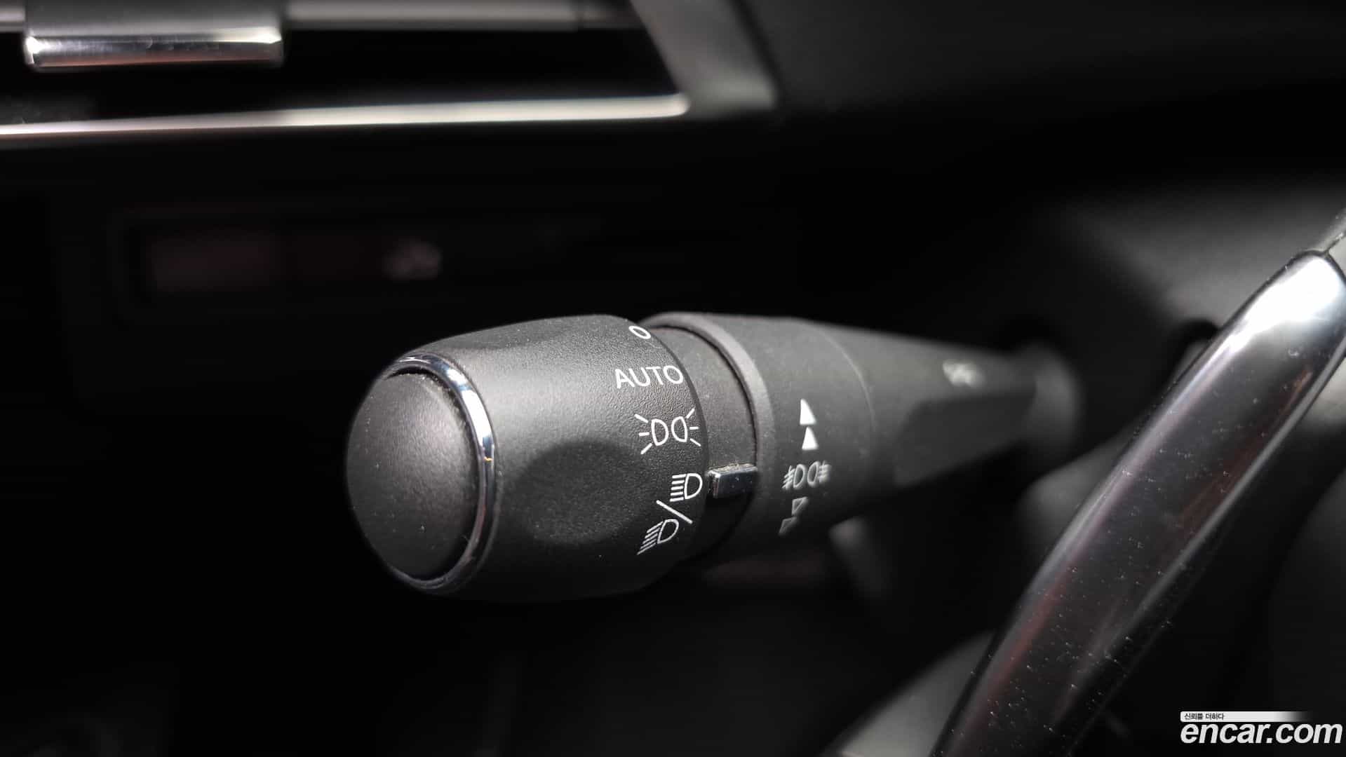 5008 Peugeot 2018.8-OPTION-041