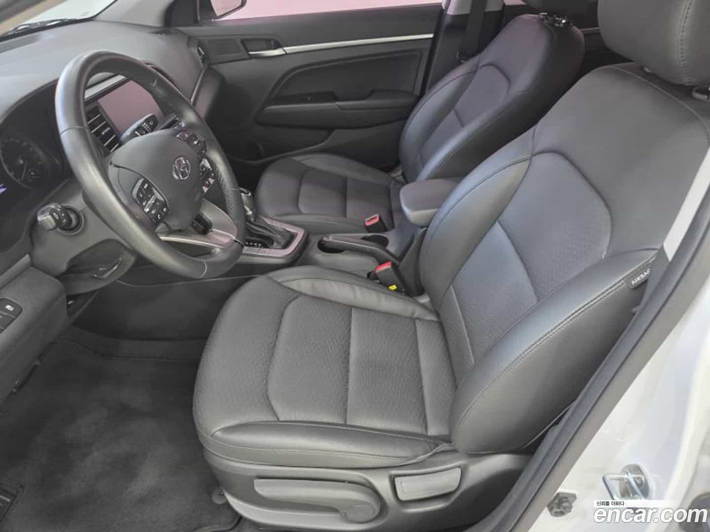 AVANTE Hyundai 2020.2-OPTION-021