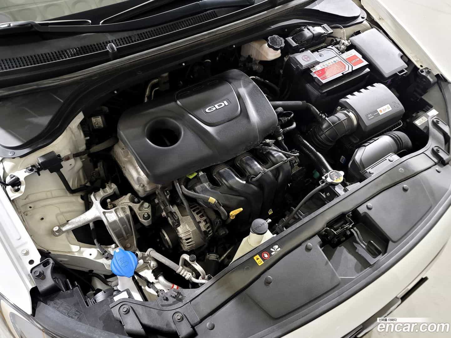 AVANTE Hyundai 2016.7-INNER-007