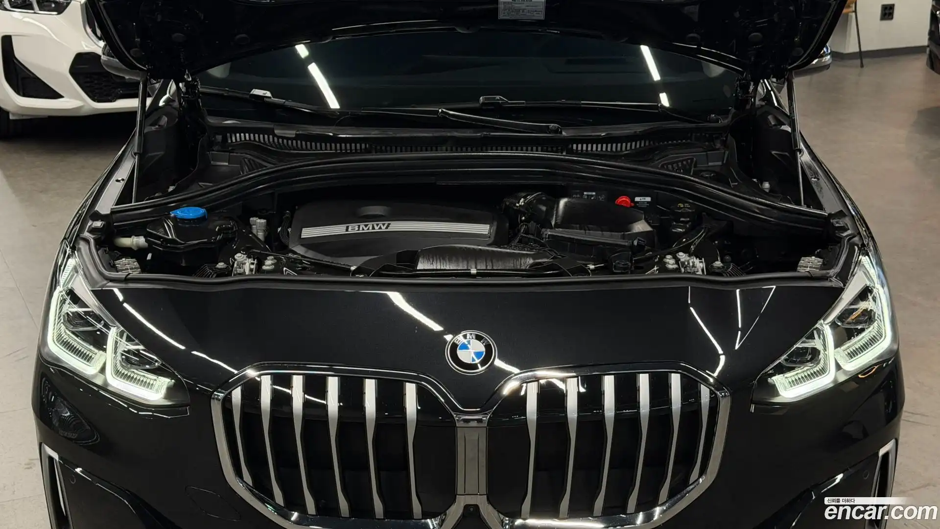 2-Series BMW 2023.8-OUTER-006