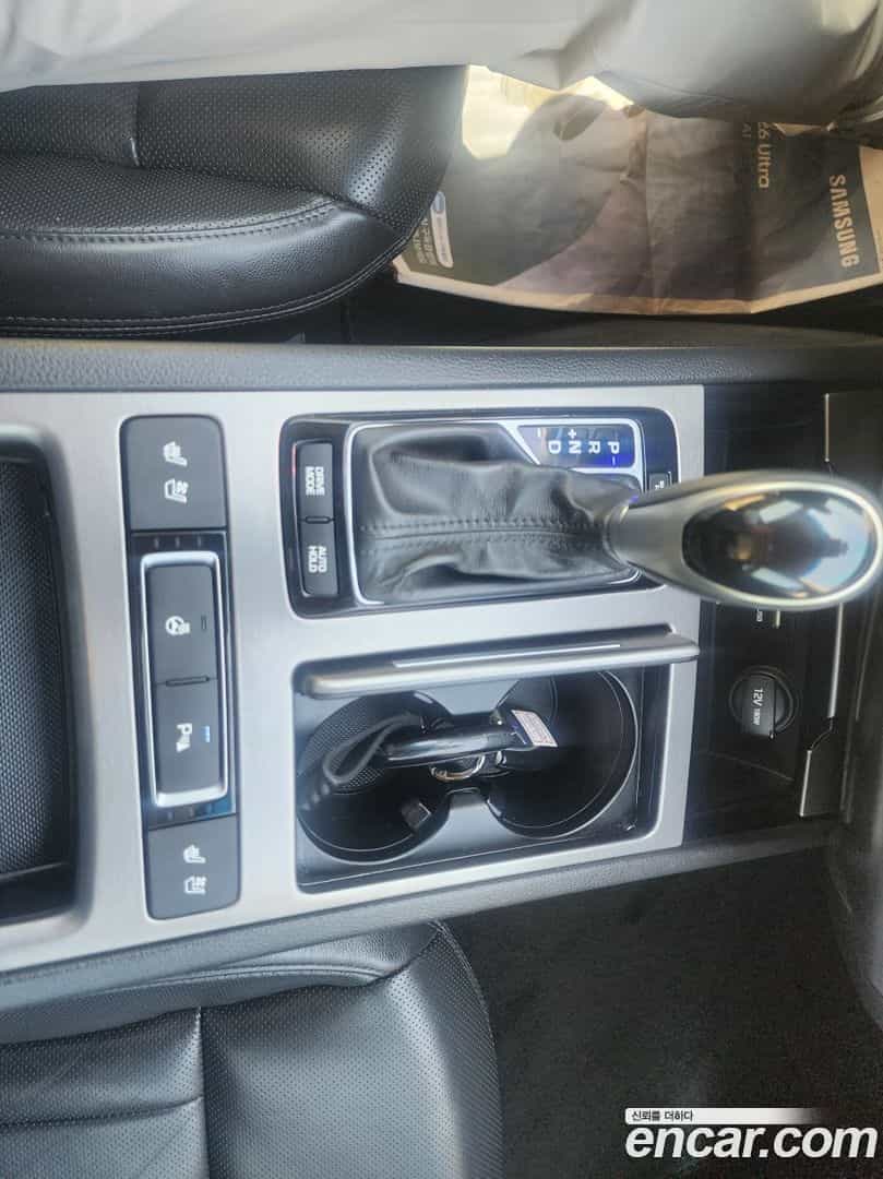 Genesis Hyundai 2016.3-OPTION-017