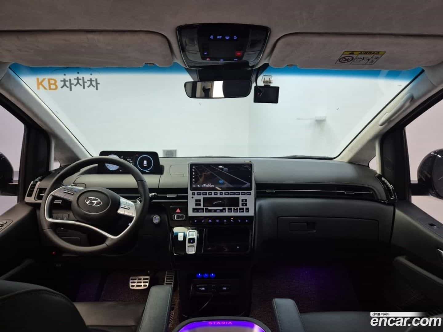 Staria Hyundai 2024.1-OPTION-023