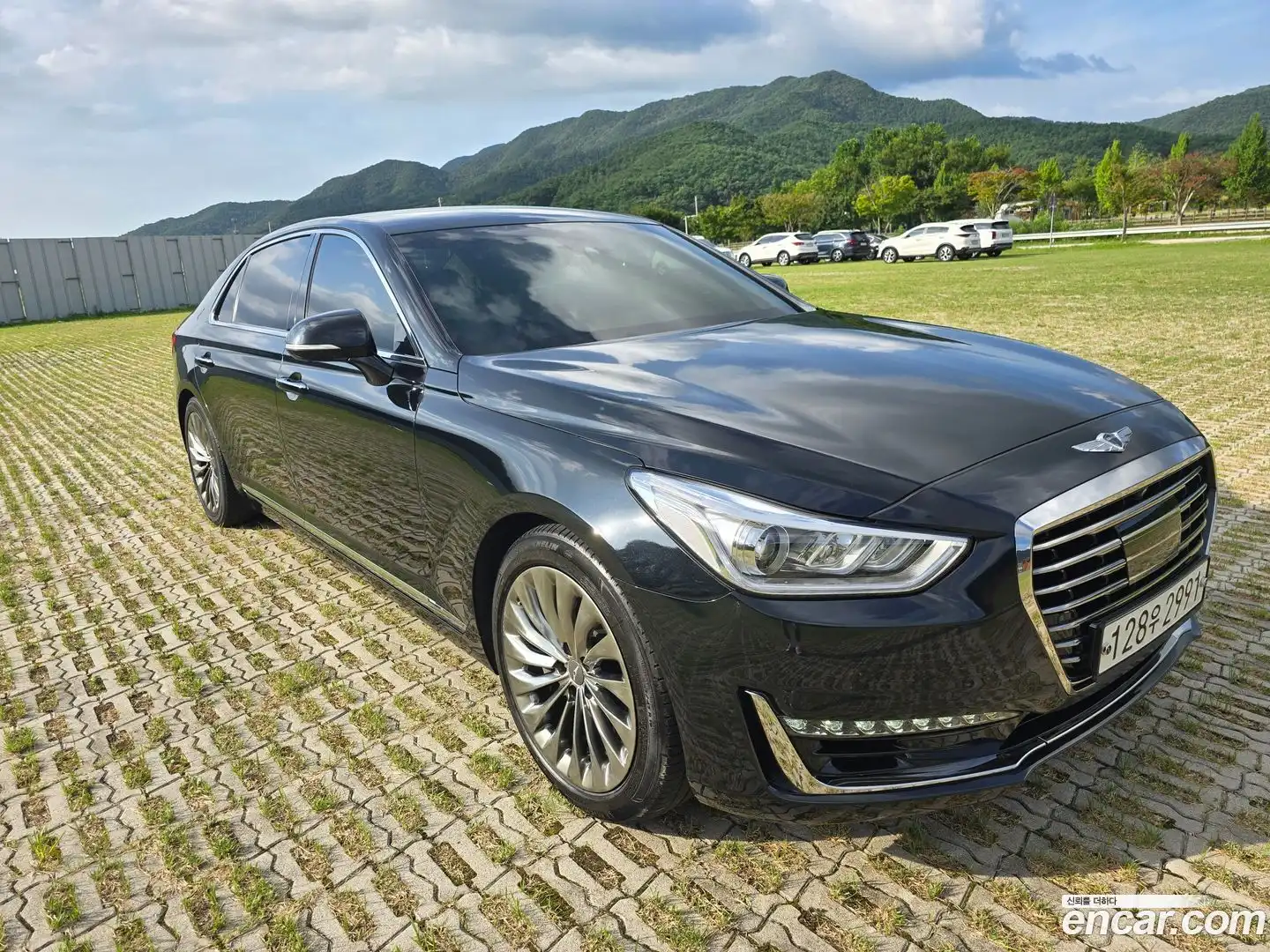 EQ900 Genesis 2016.5-OUTER-002
