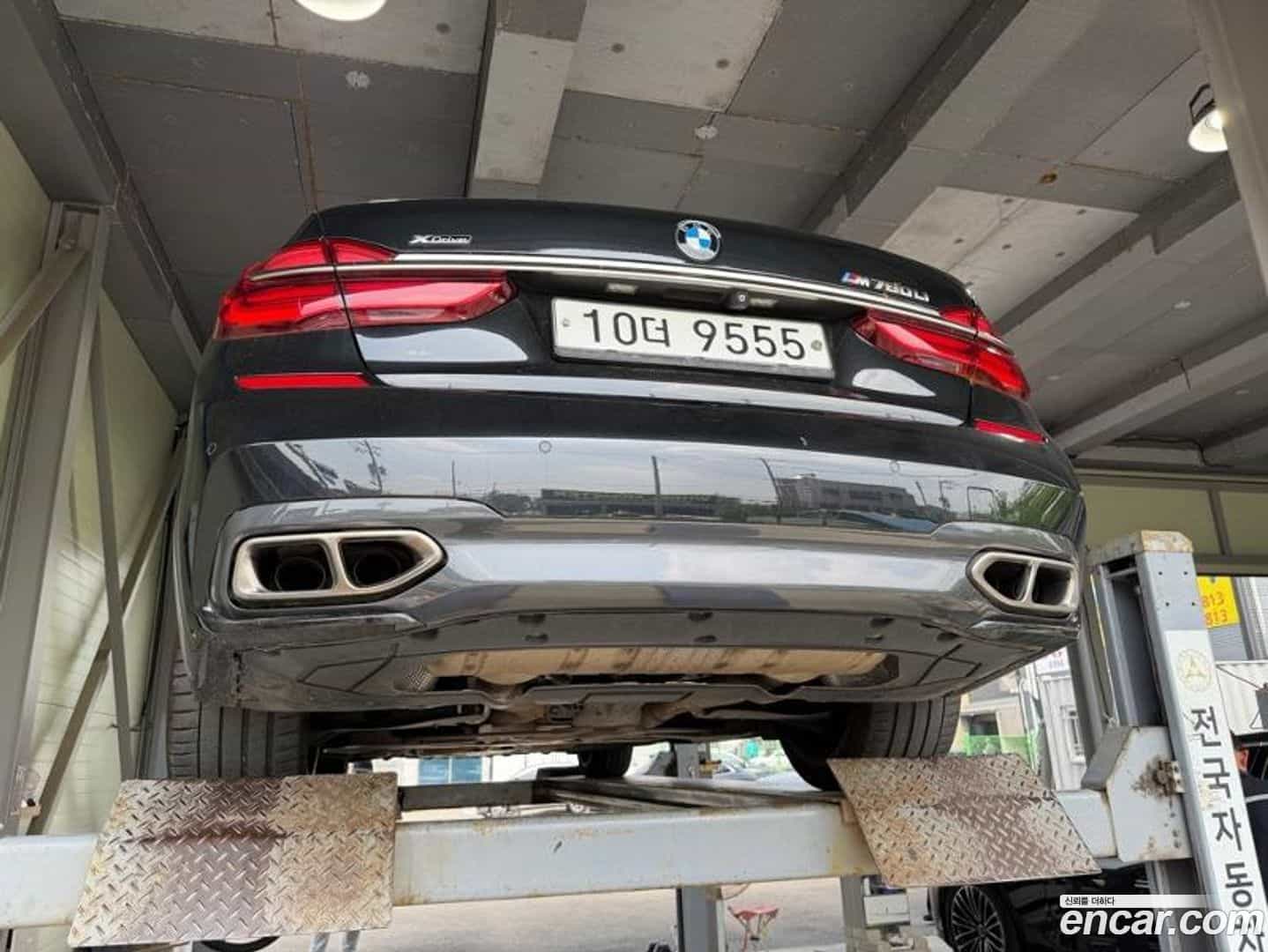 7-Series BMW 2017.11-OUTER-002