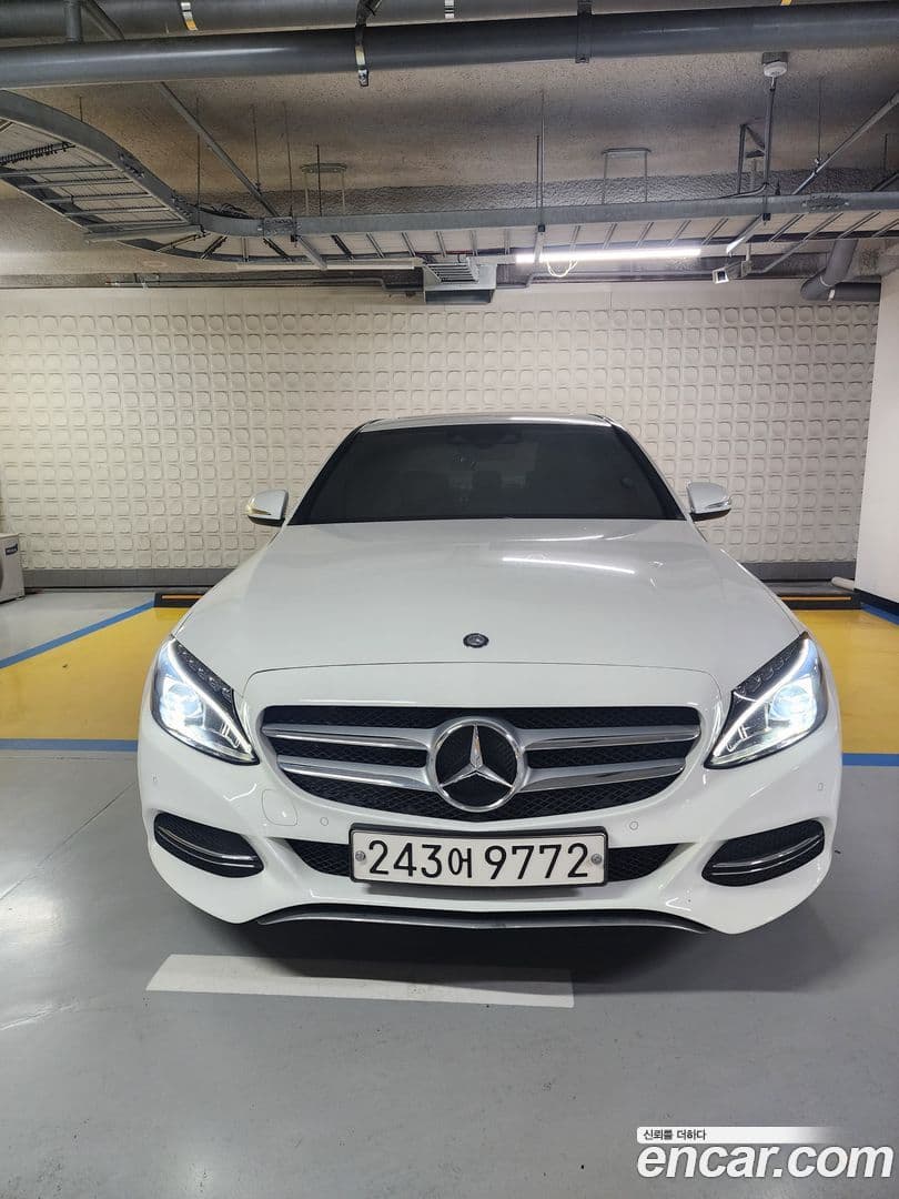 Main__Slider__Photo:C-Class Mercedes-Benz 2015.1-0