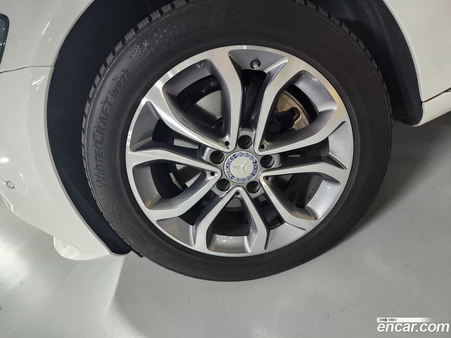C-Class Mercedes-Benz 2015.1-OUTER-005