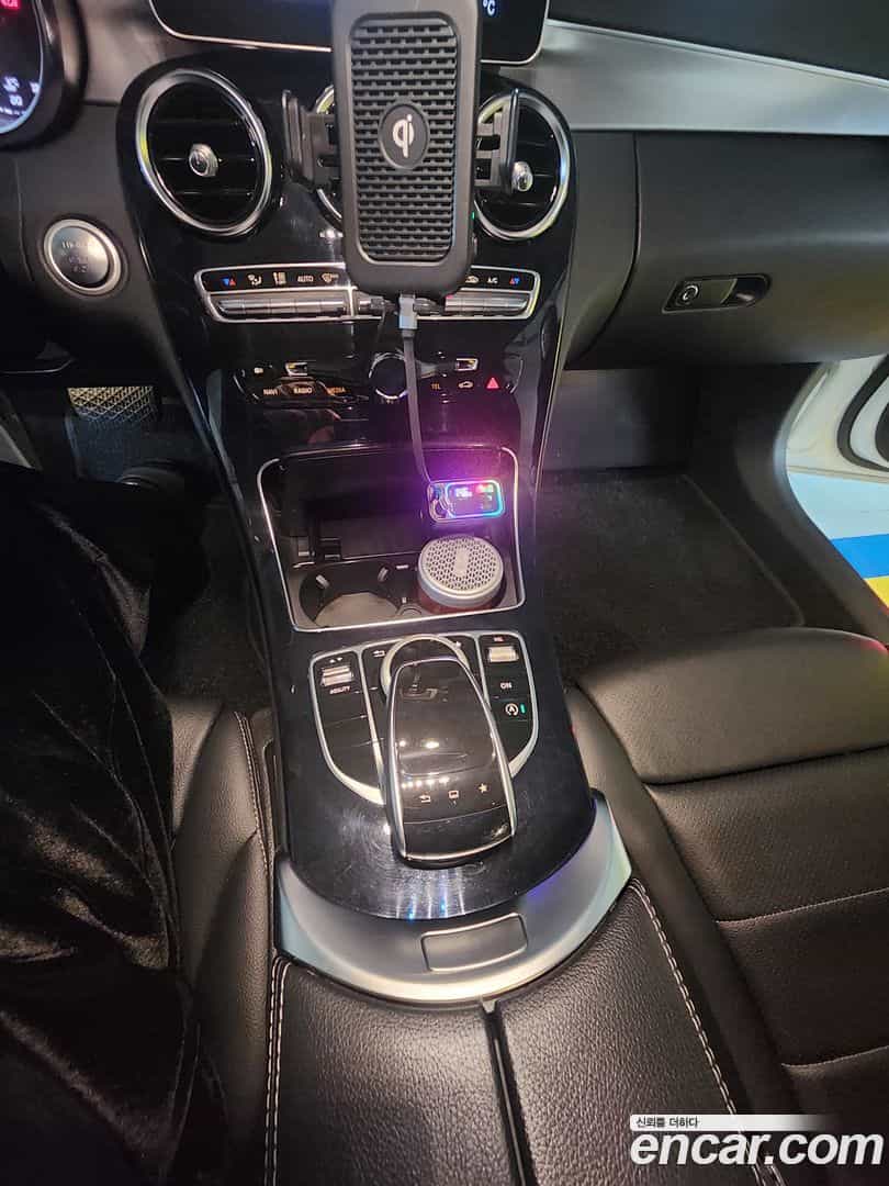 C-Class Mercedes-Benz 2015.1-INNER-008