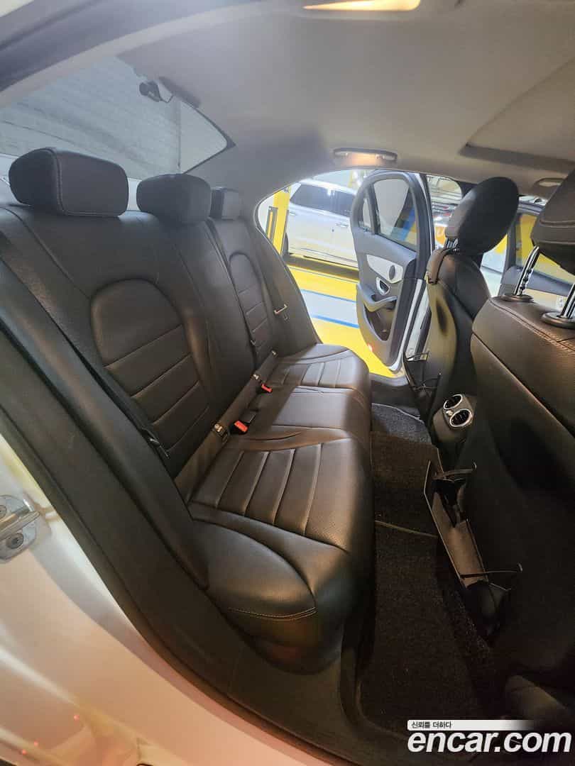 C-Class Mercedes-Benz 2015.1-INNER-009