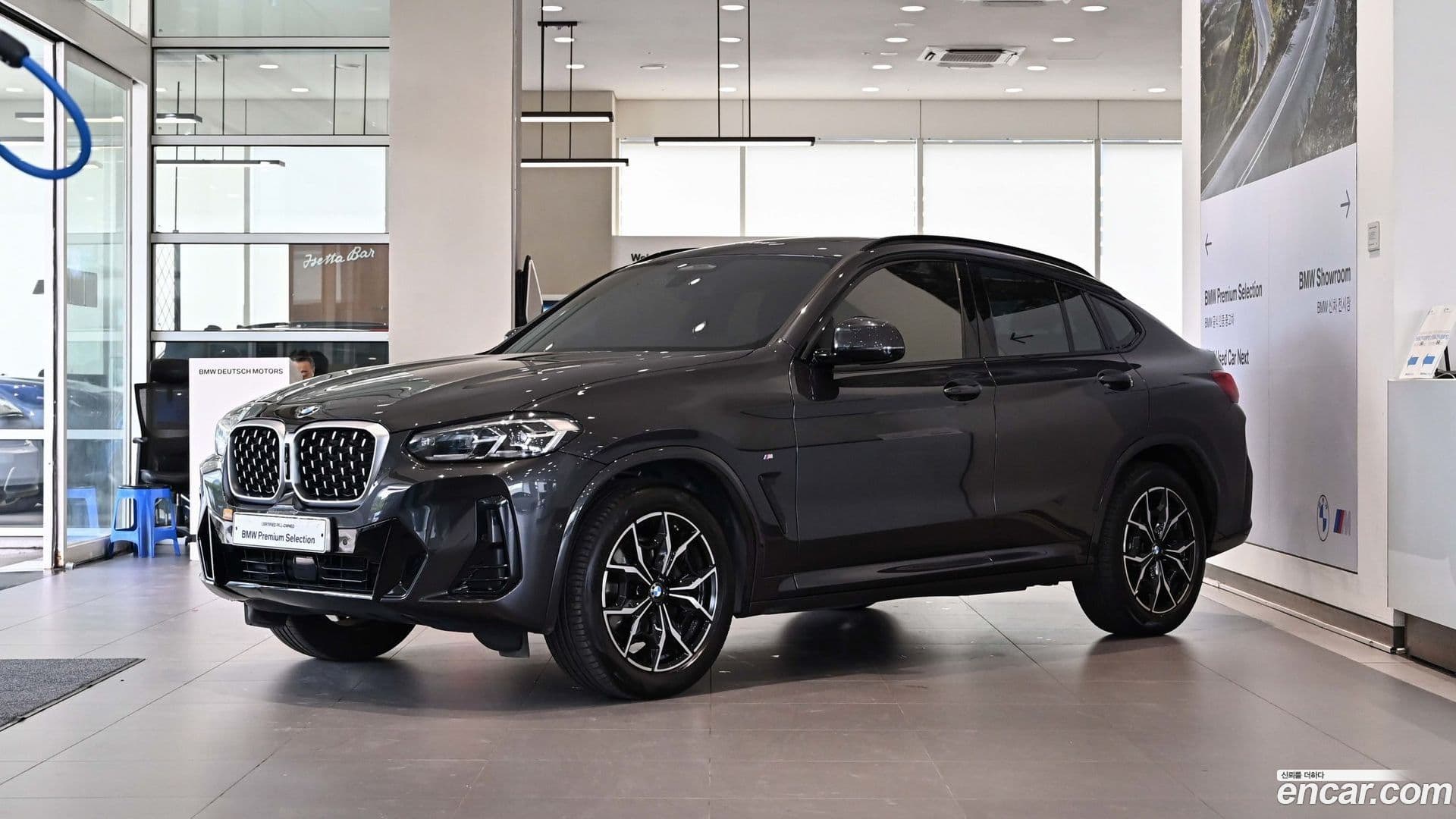 Main__Slider__Photo:X4 BMW 2024.0-0