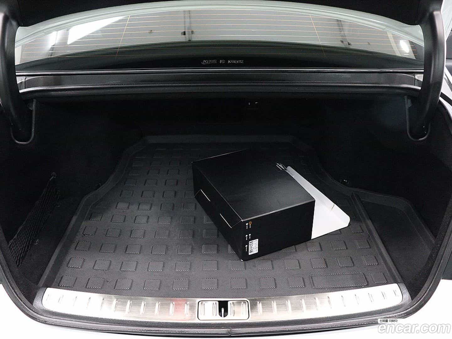 G90 Genesis 2025.0-OUTER-005