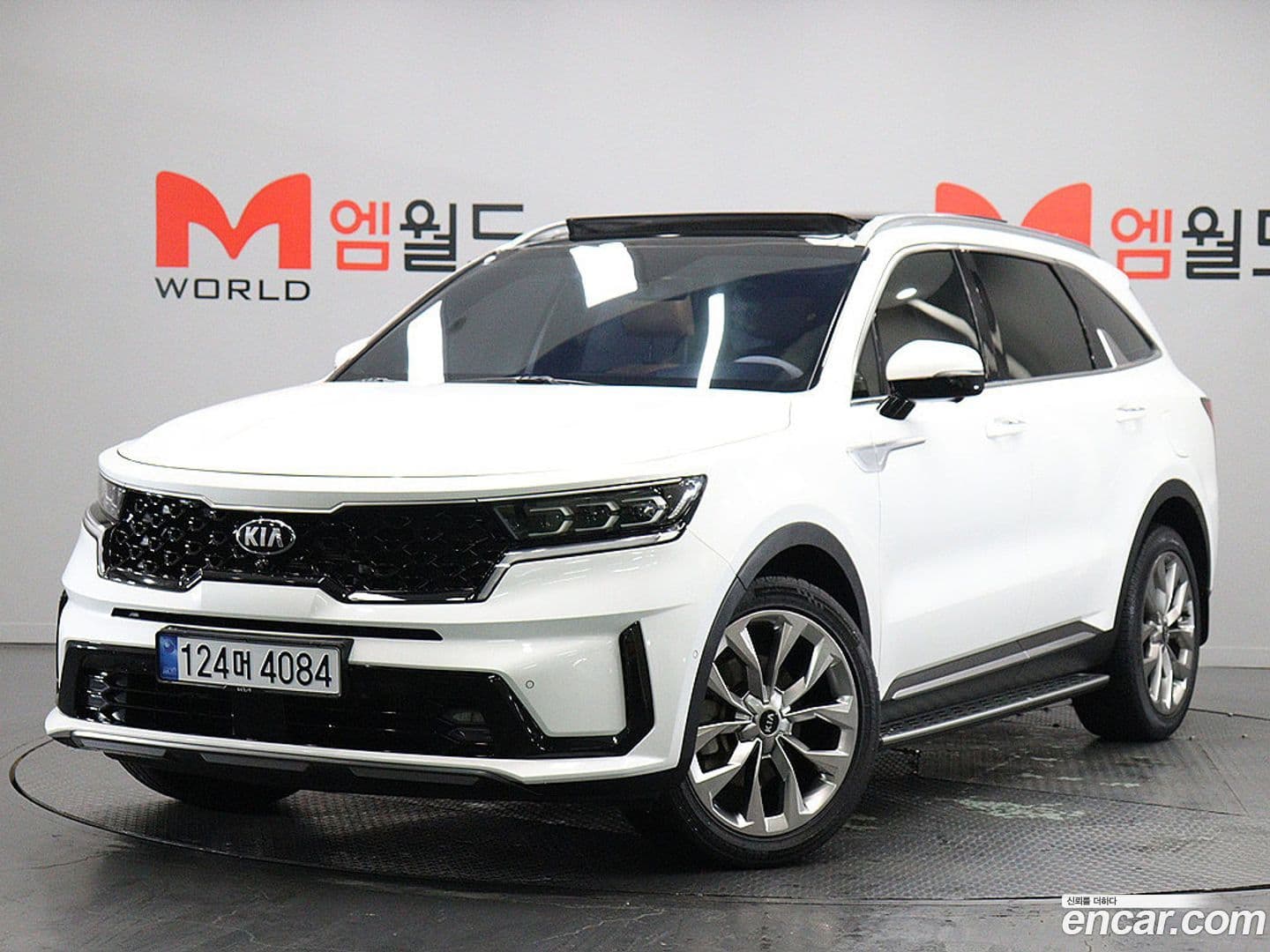 Main__Slider__Photo:Sorento Kia 2020.7-0