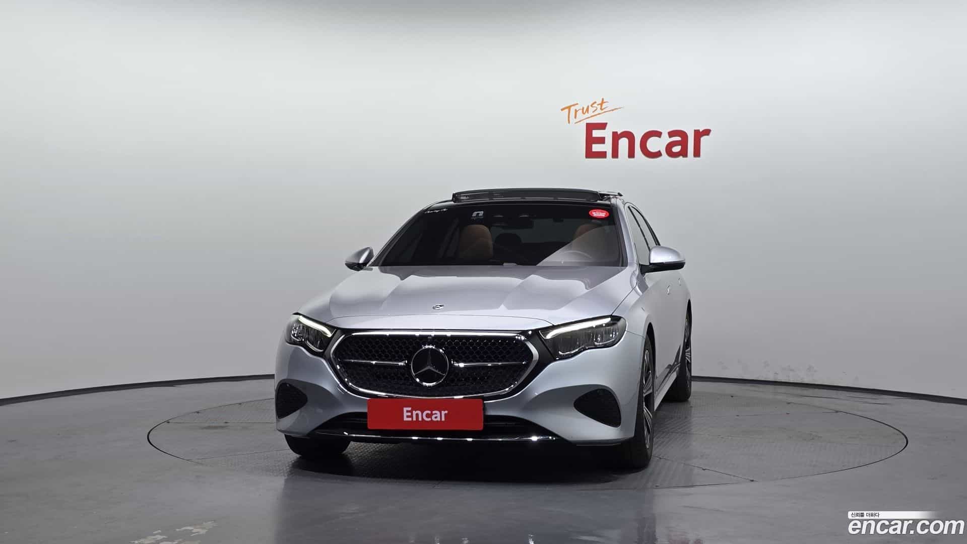 E-Class Mercedes-Benz 2025.2-OUTER-003
