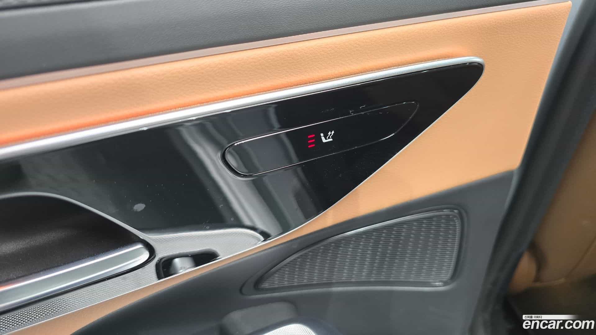 E-Class Mercedes-Benz 2025.2-OPTION-024