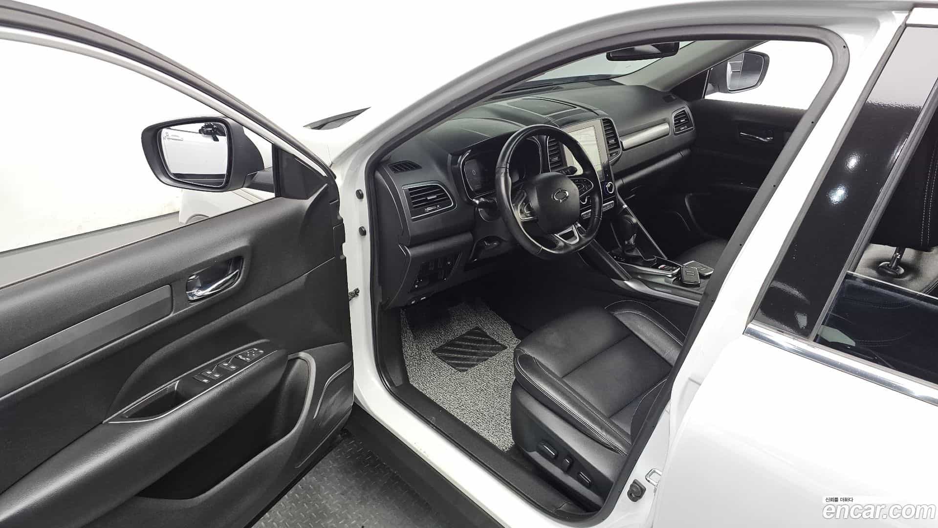 QM6 Renault Korea 2022.1-INNER-010