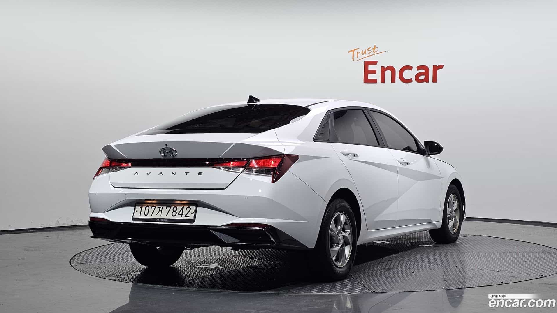 AVANTE Hyundai 2021.6-OUTER-002