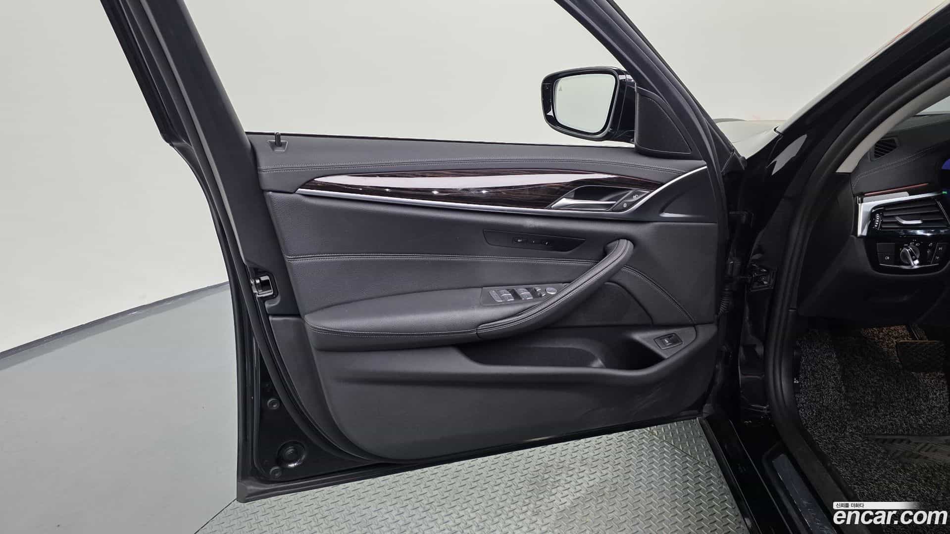 5-Series BMW 2021.3-INNER-034