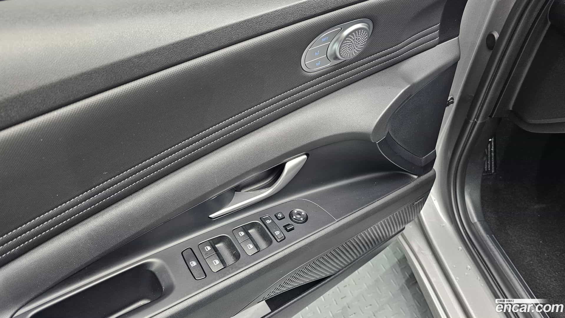 AVANTE Hyundai 2022.8-OPTION-020