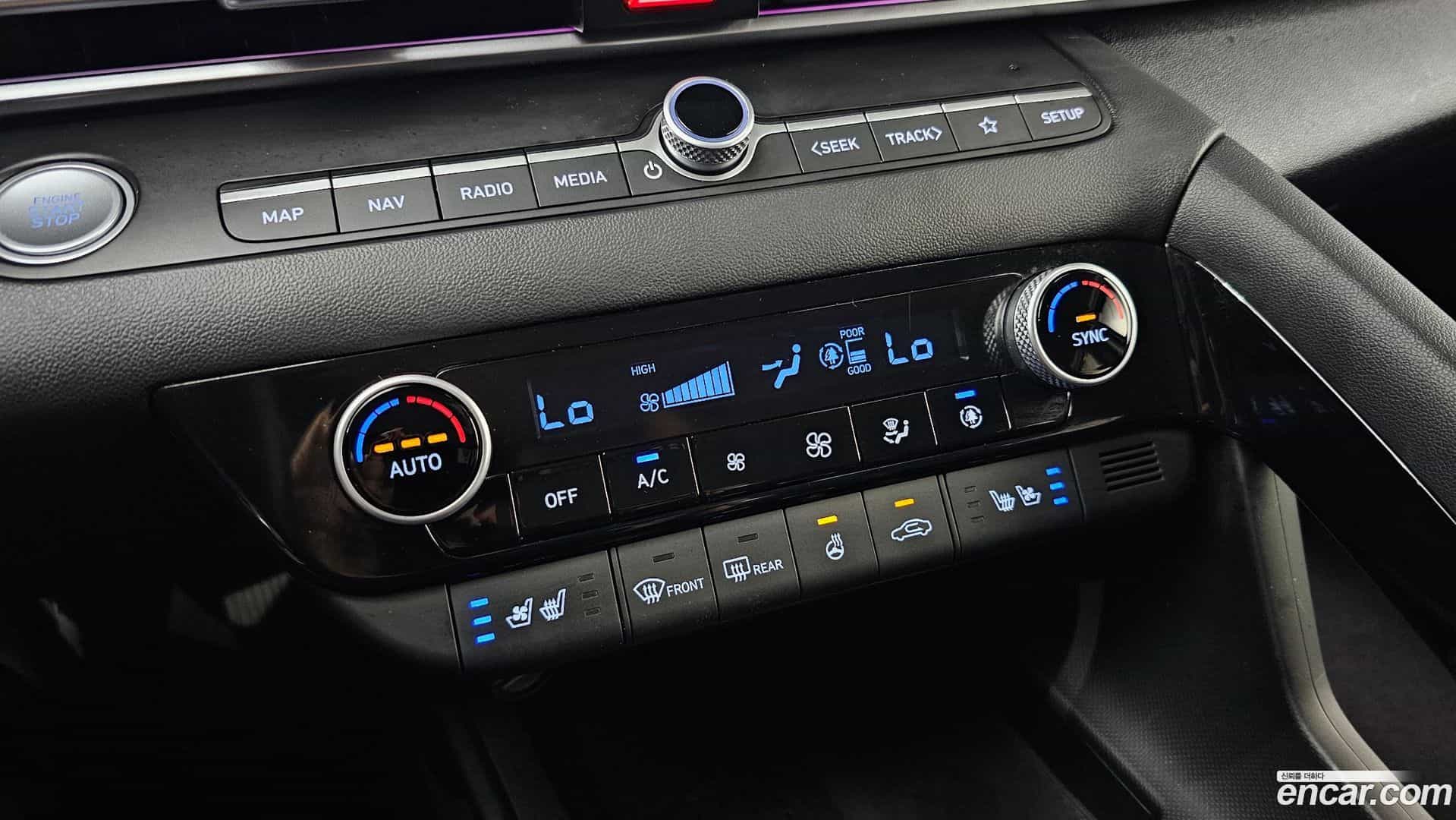 AVANTE Hyundai 2022.8-OPTION-042