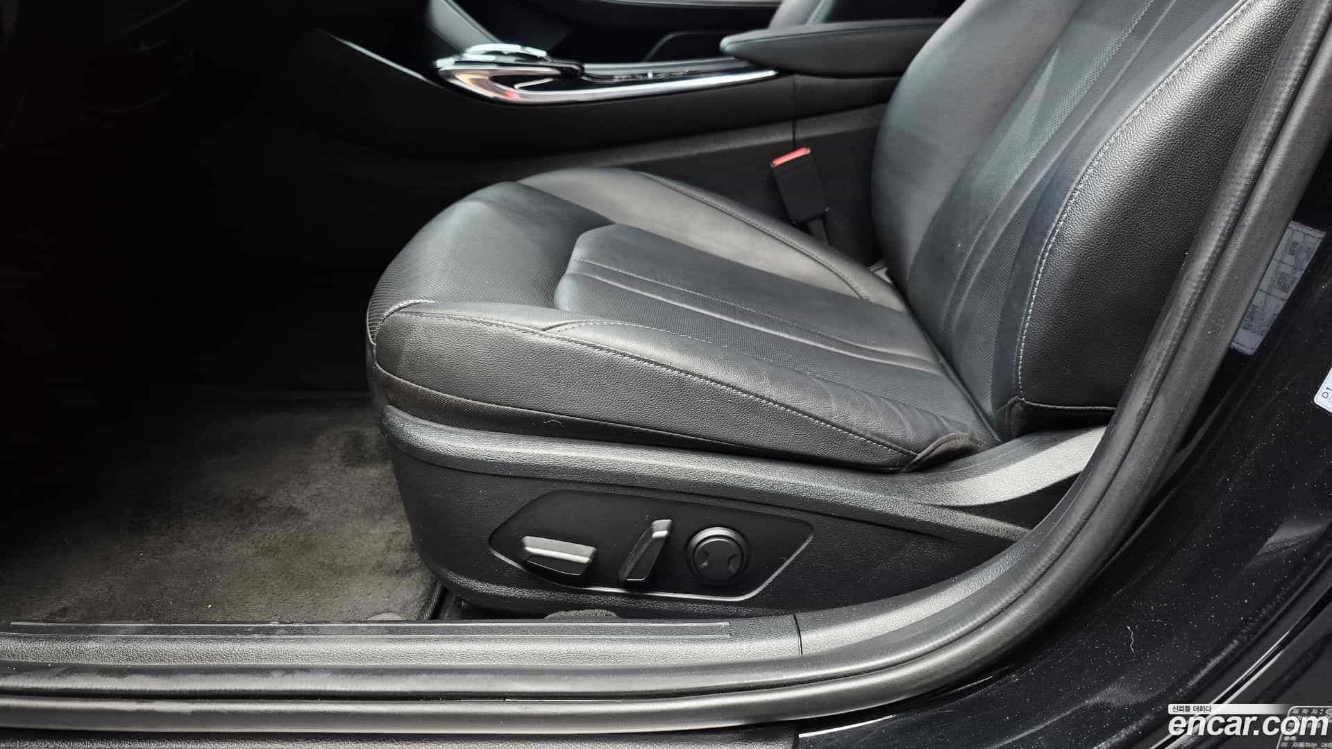 Sonata Hyundai 2022.5-OPTION-043