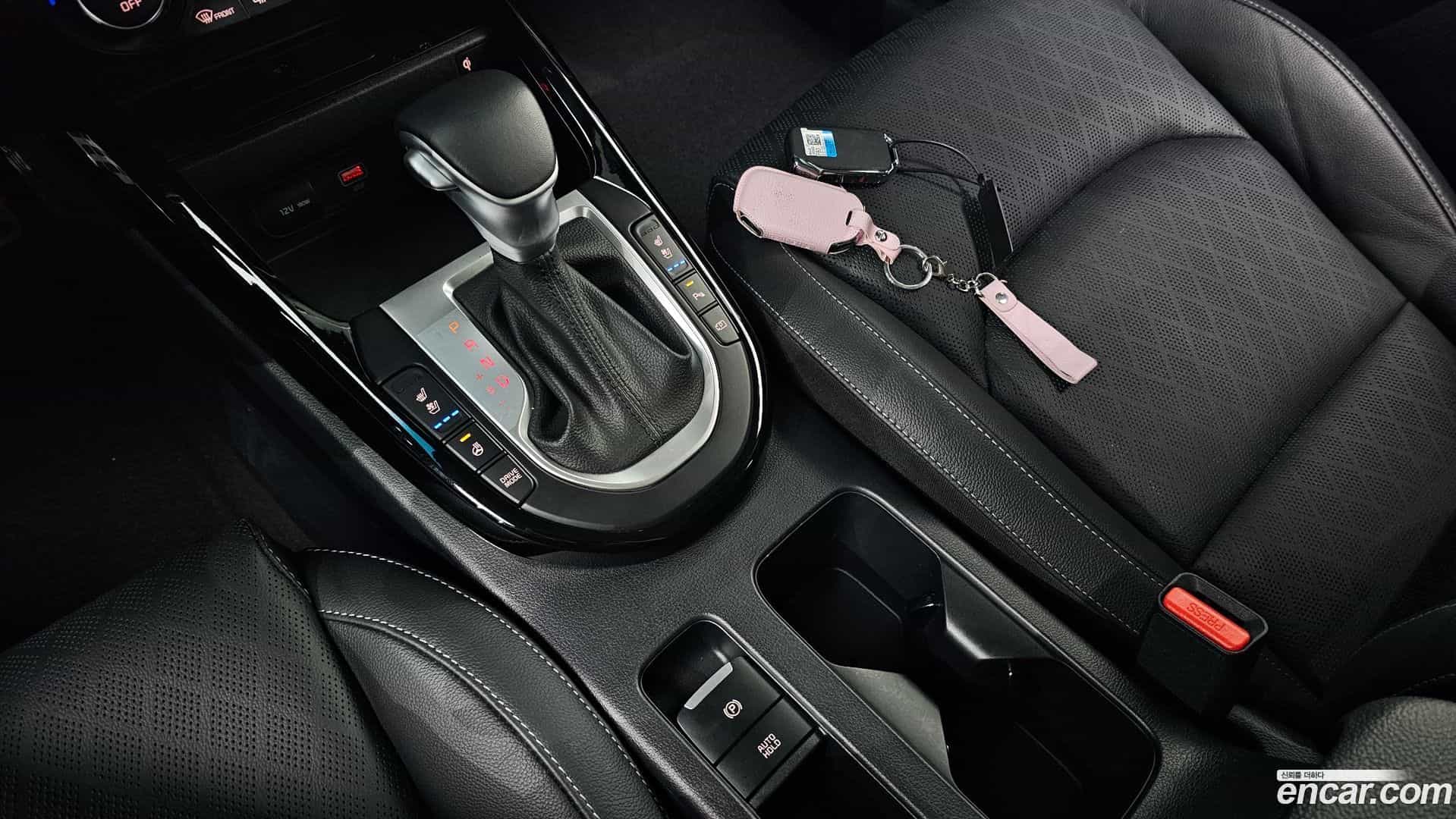 K3 Kia 2023.10-INNER-009