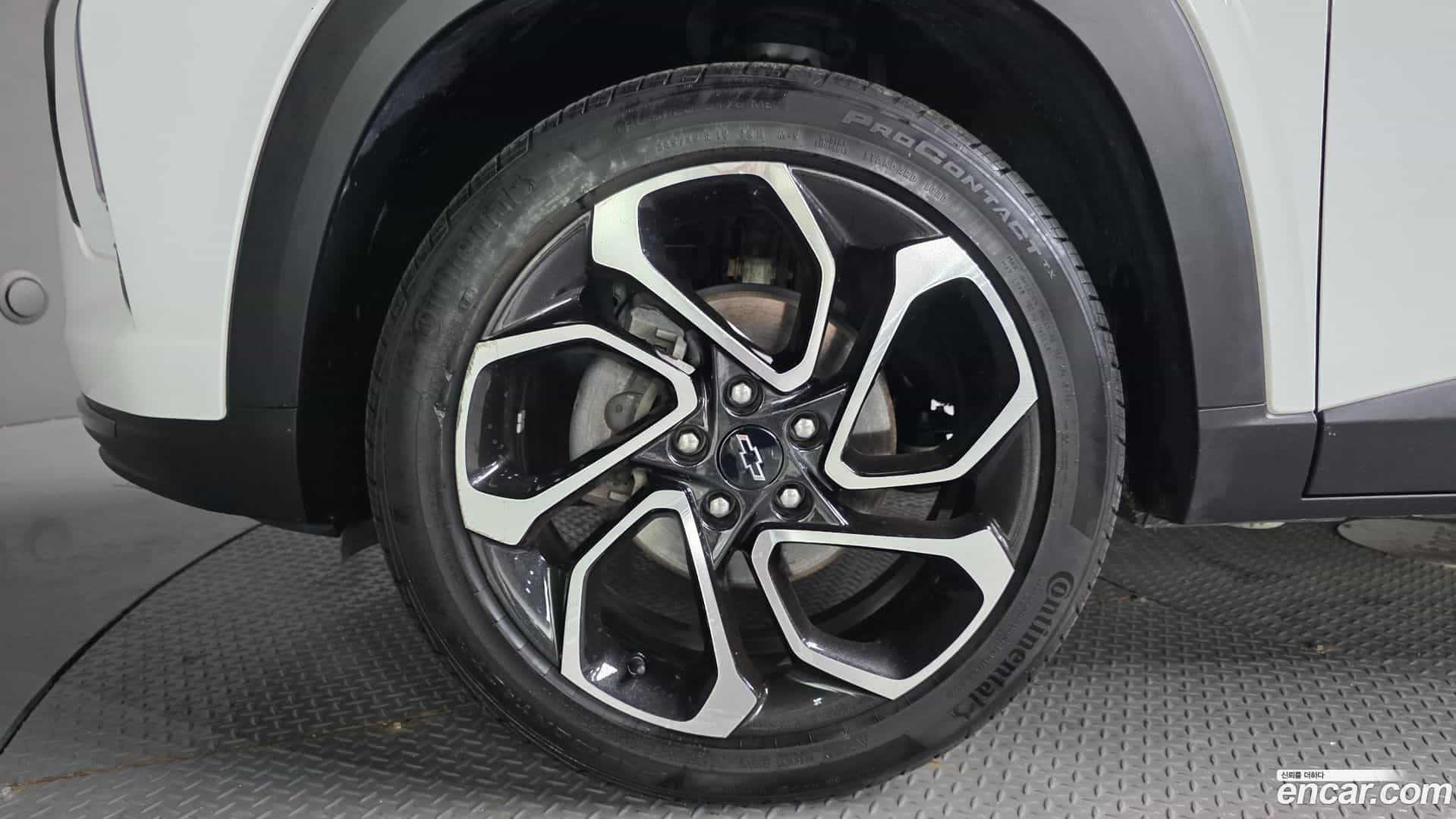 Trax Chevrolet 2023.5-OUTER-005