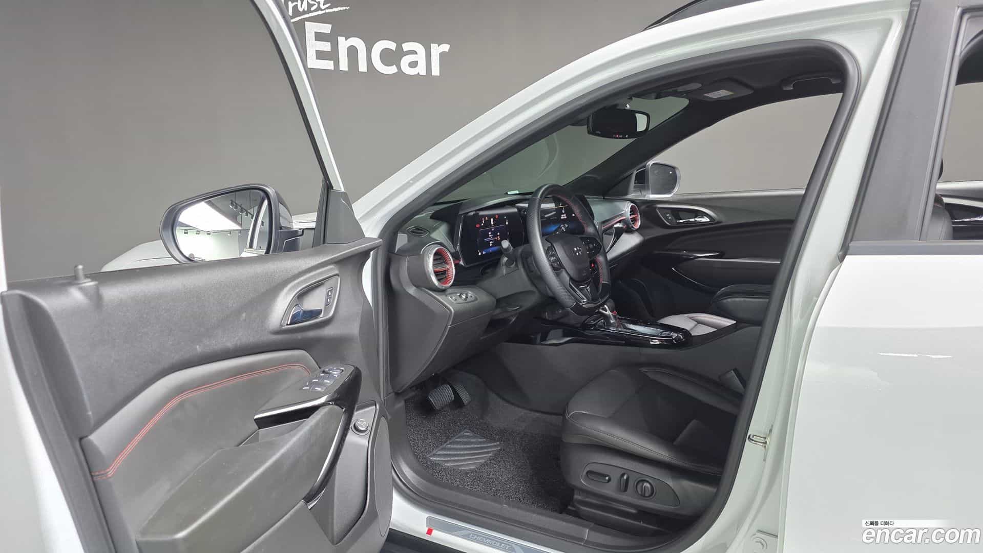 Trax Chevrolet 2023.5-OPTION-015