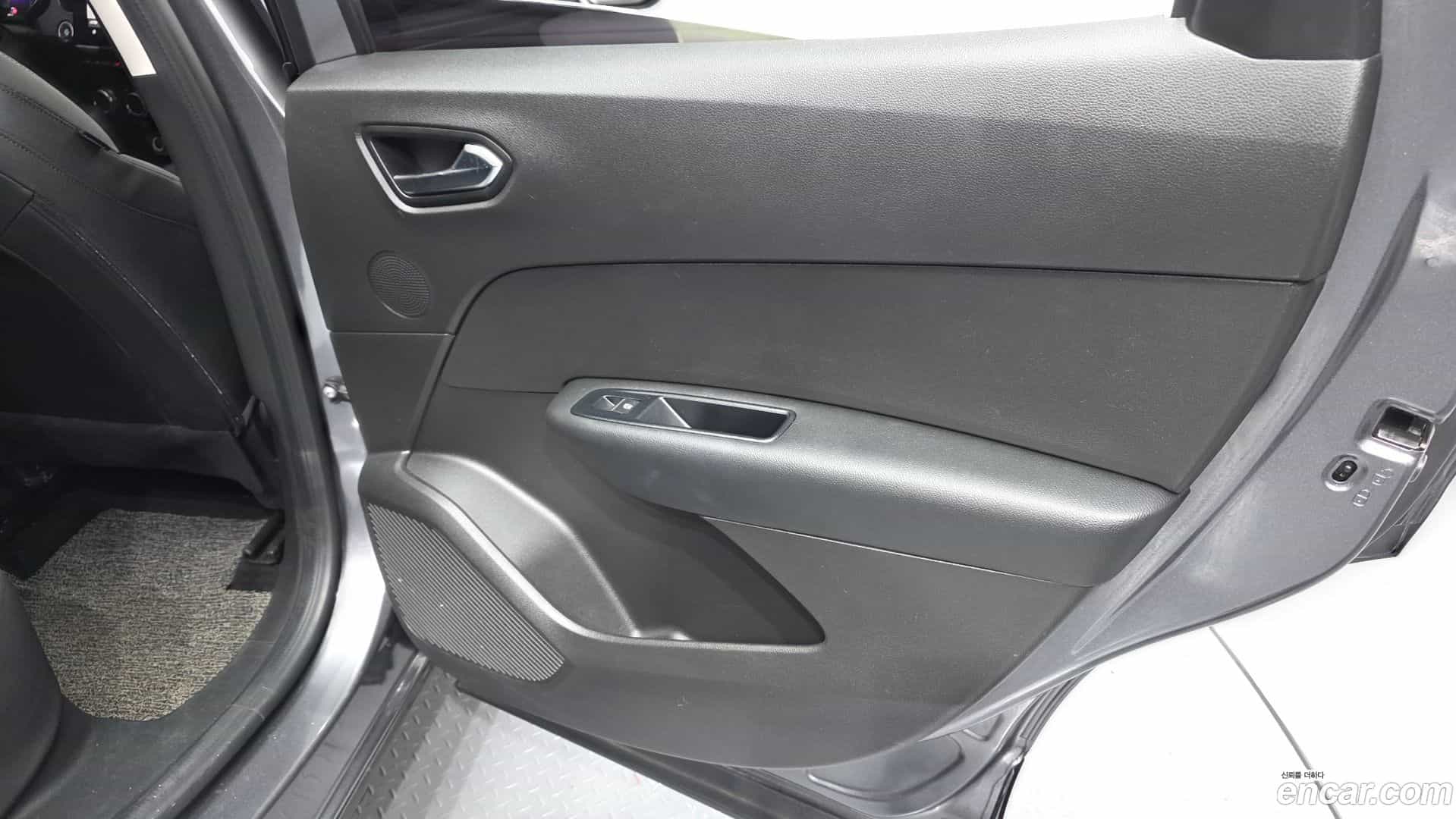 XM3 Renault Korea 2020.11-INNER-035