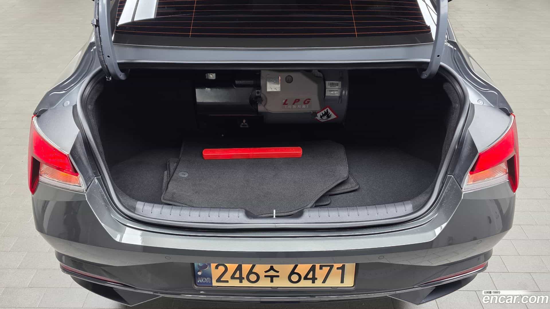 AVANTE Hyundai 2022.5-OPTION-020