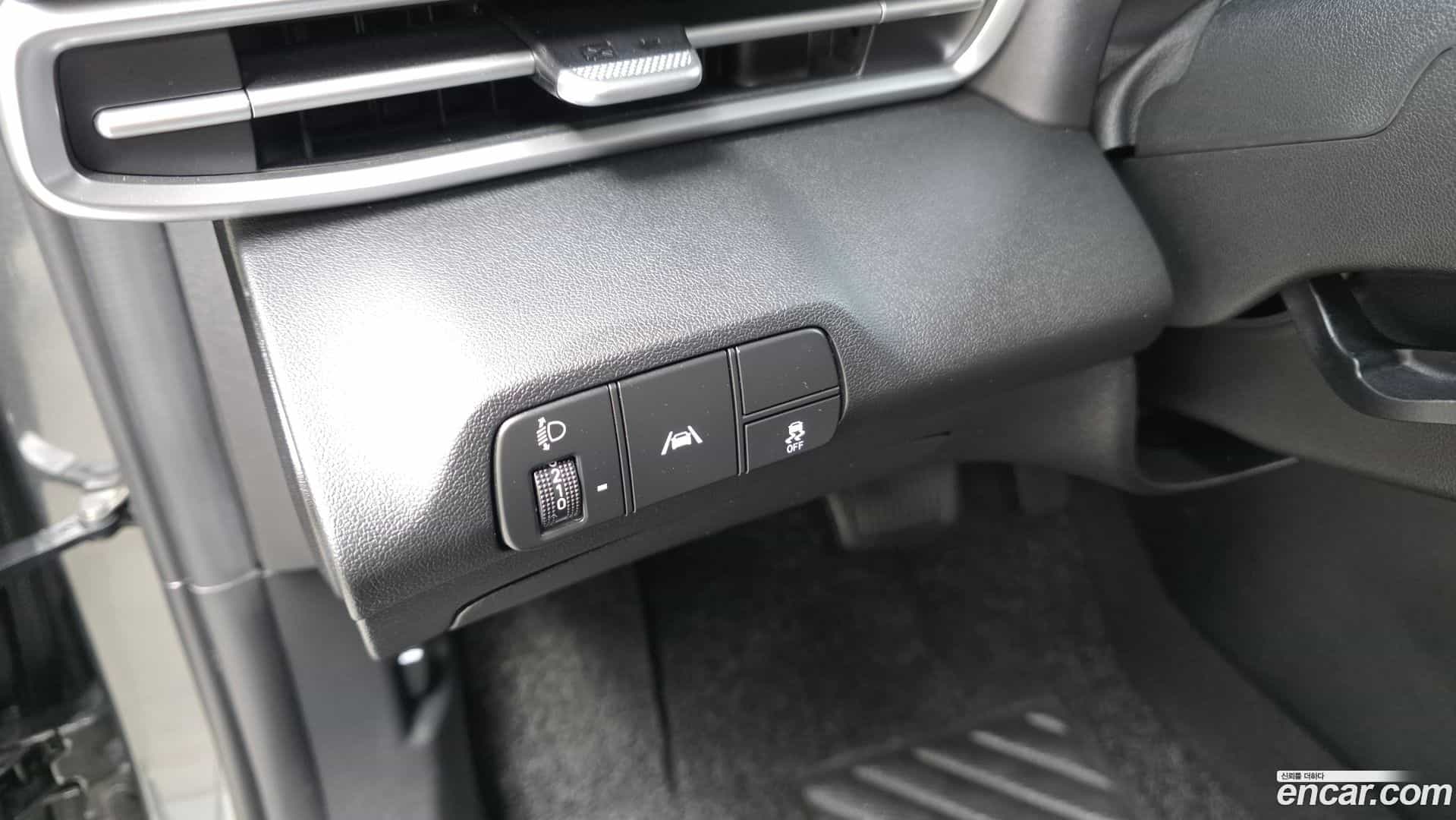AVANTE Hyundai 2022.5-OPTION-022