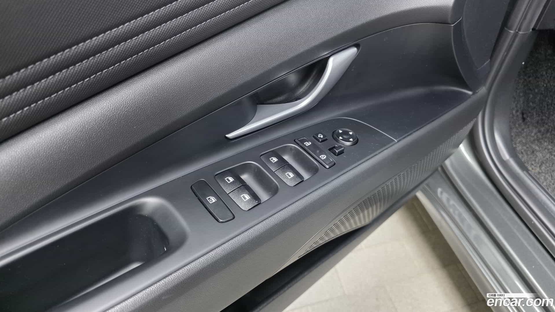 AVANTE Hyundai 2022.5-OPTION-023