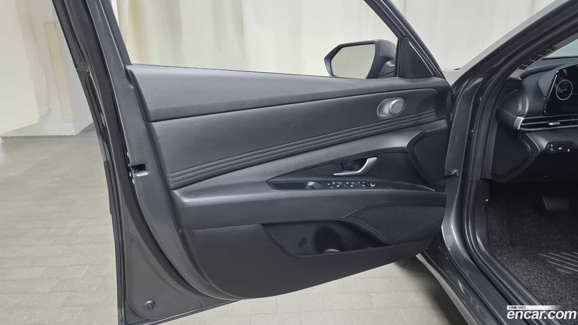 AVANTE Hyundai 2022.5-INNER-034
