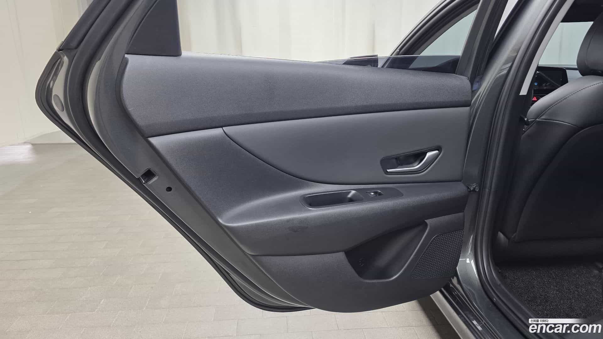 AVANTE Hyundai 2022.5-INNER-035
