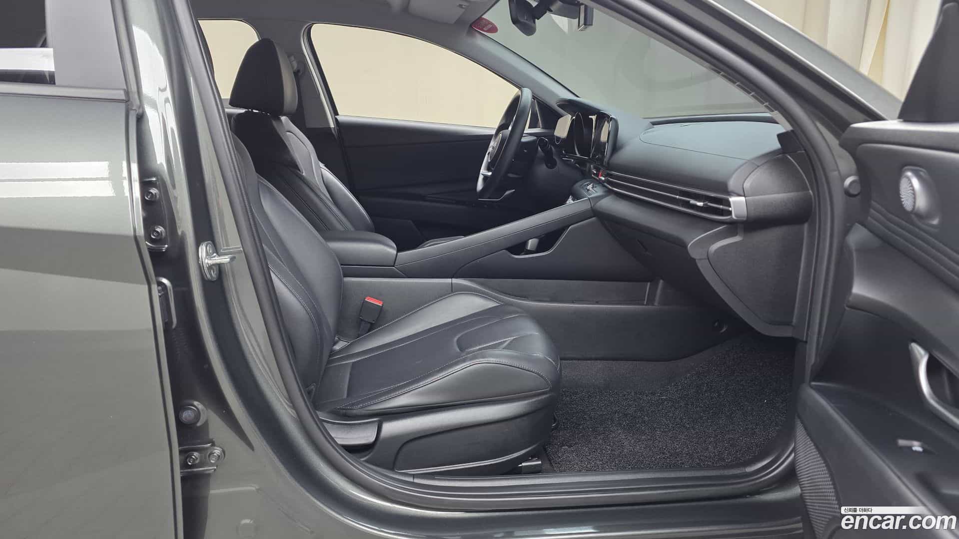 AVANTE Hyundai 2022.5-INNER-036