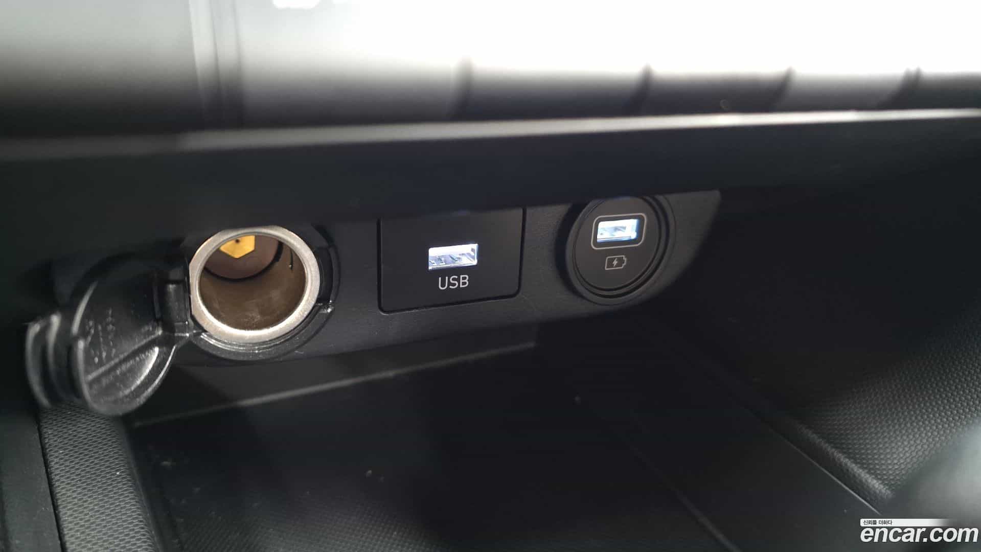 AVANTE Hyundai 2022.5-OPTION-043