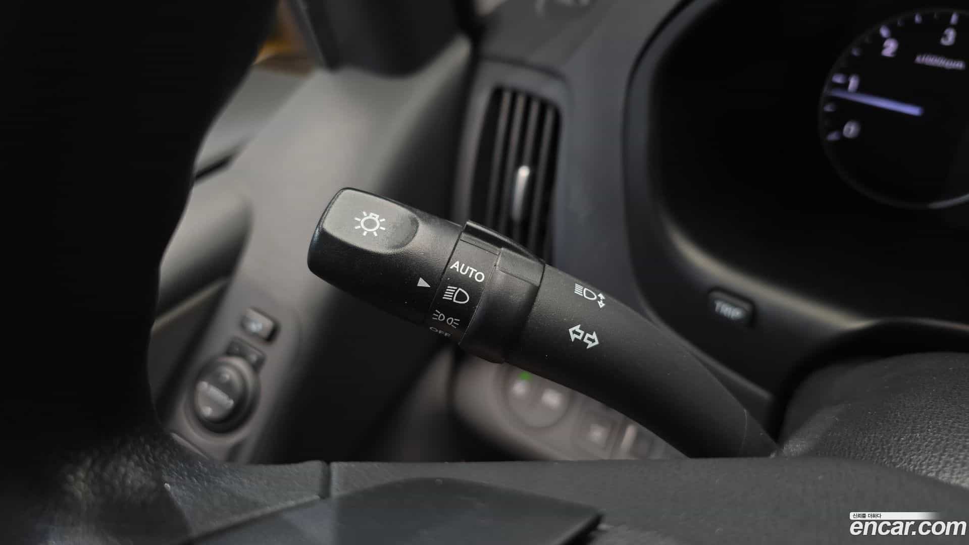 Starex Hyundai 2018.8-OPTION-020