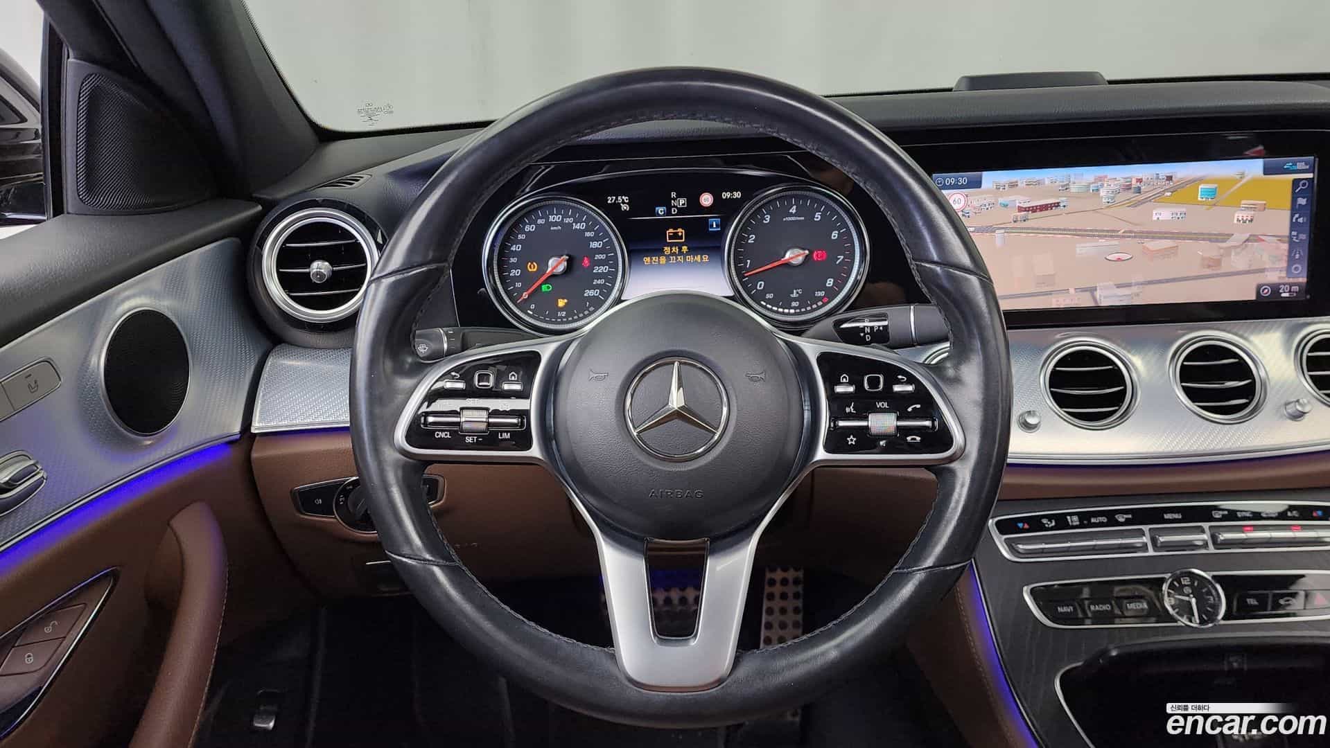 E-Class Mercedes-Benz 2019.10-OPTION-017