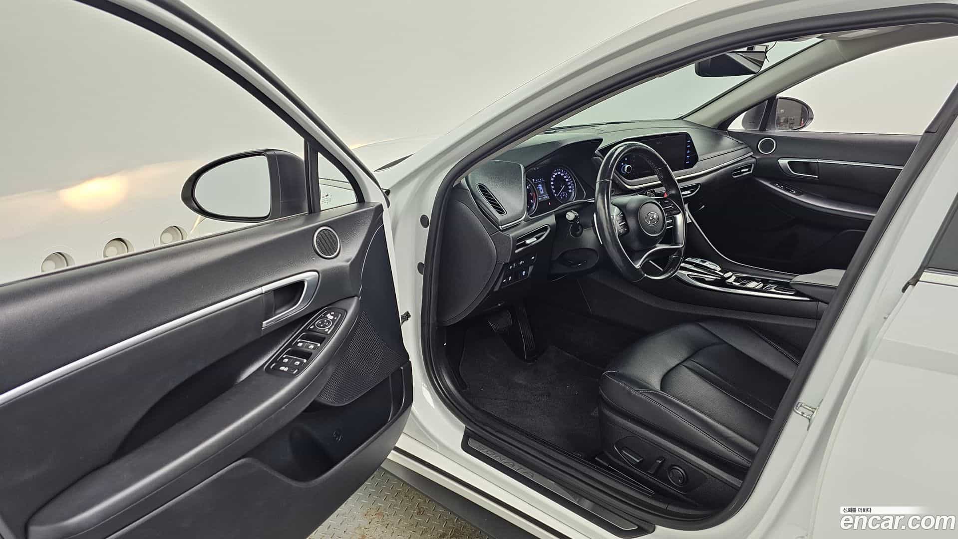Sonata Hyundai 2021.2-INNER-010