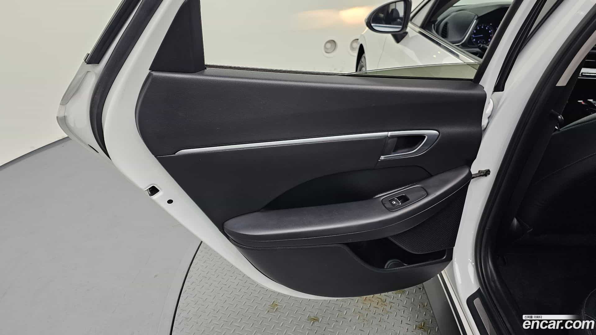 Sonata Hyundai 2021.2-INNER-035