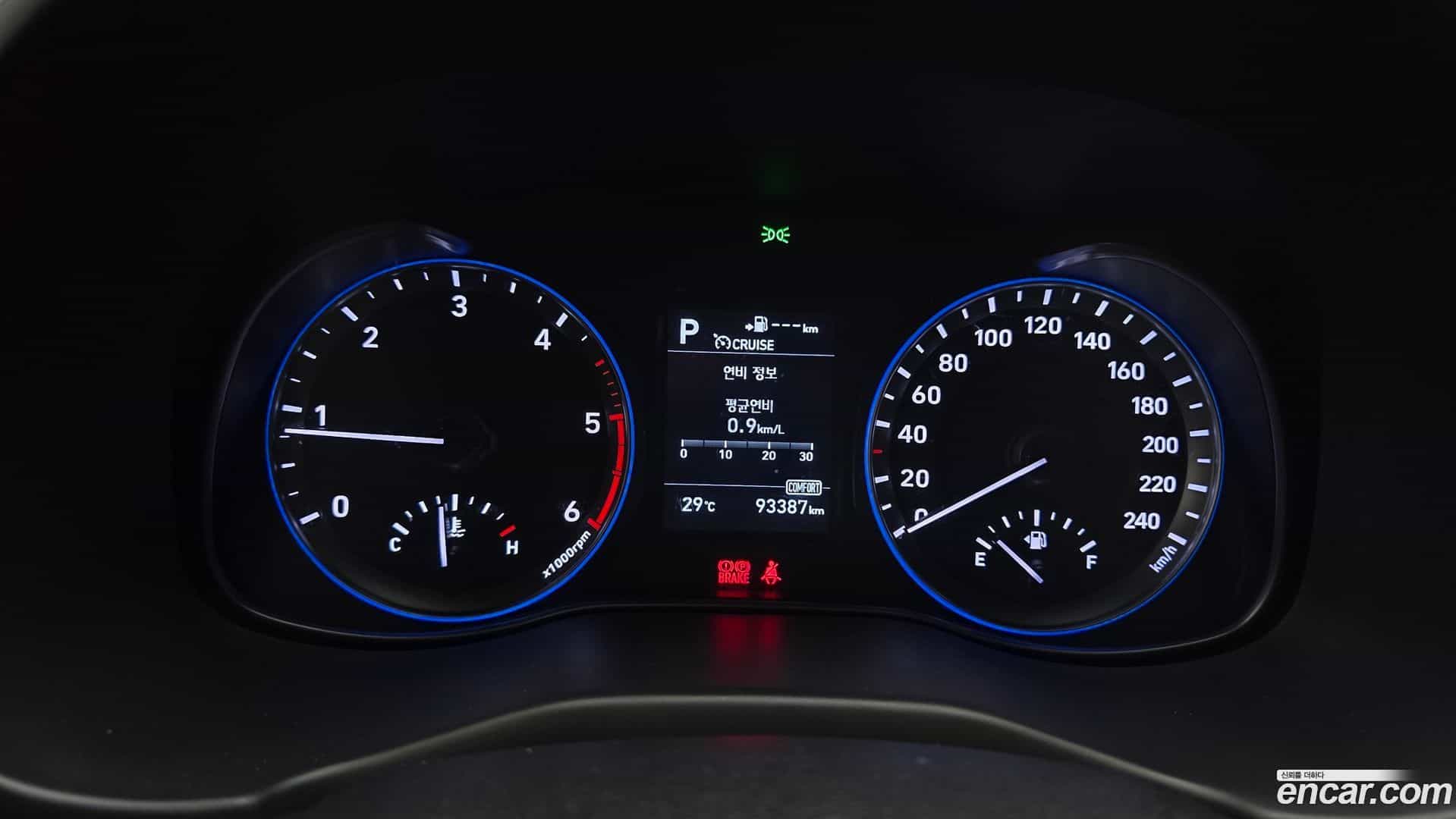 Kona Hyundai 2018.3-INNER-008
