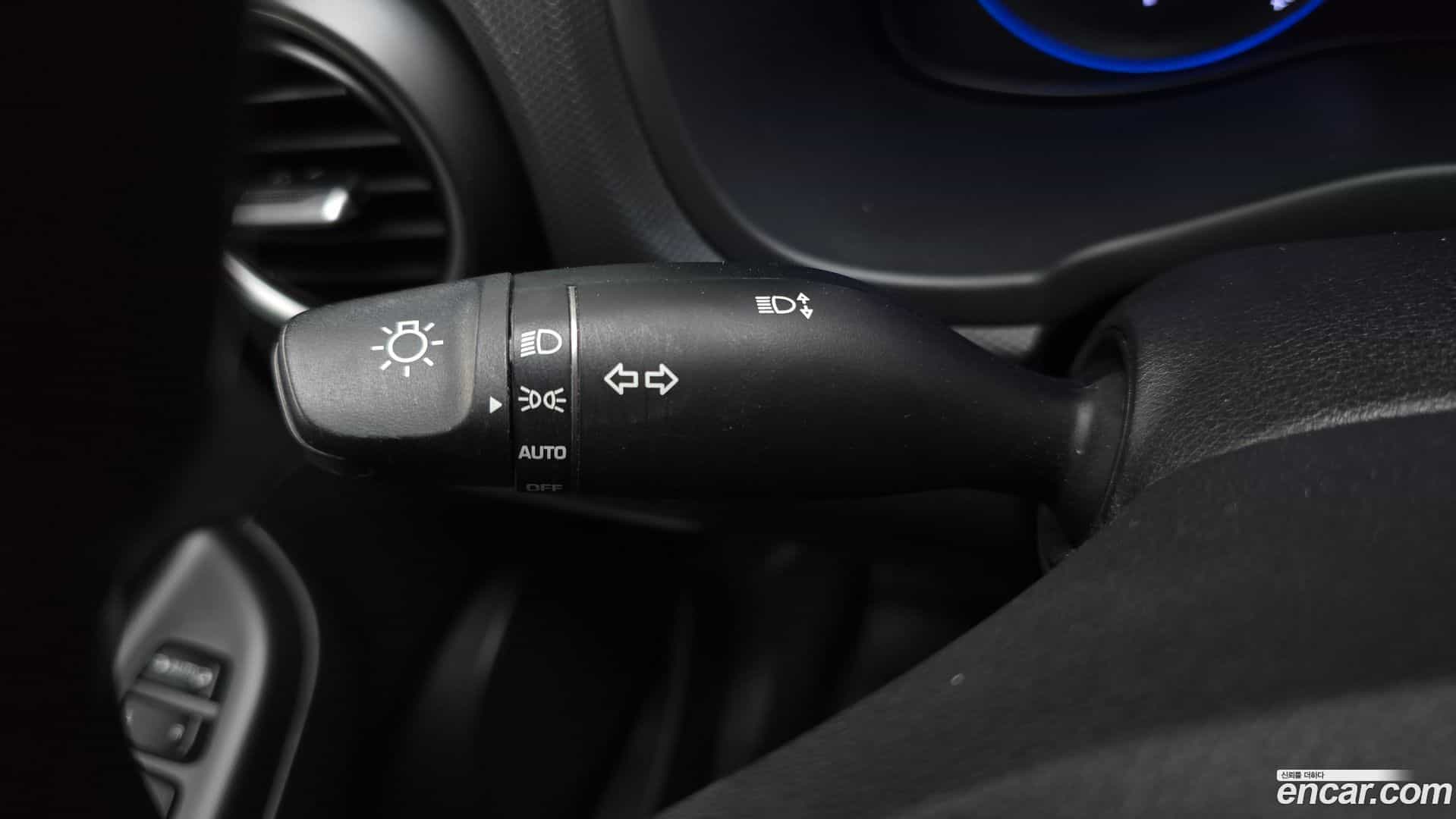 Kona Hyundai 2018.3-OPTION-041