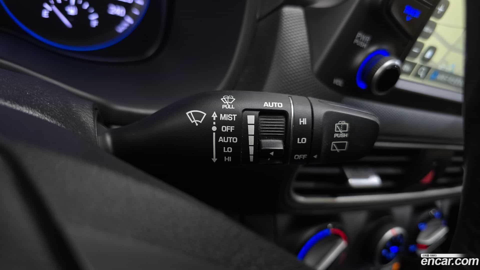 Kona Hyundai 2018.3-OPTION-042