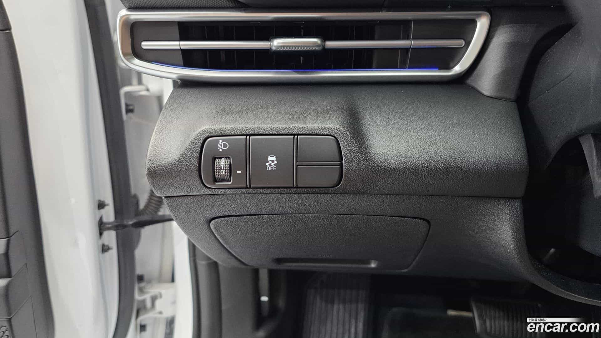 AVANTE Hyundai 2023.3-OPTION-042