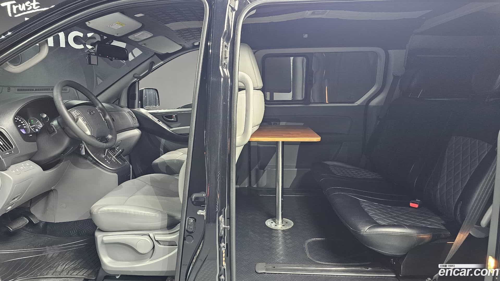 Starex Hyundai 2018.9-OPTION-022