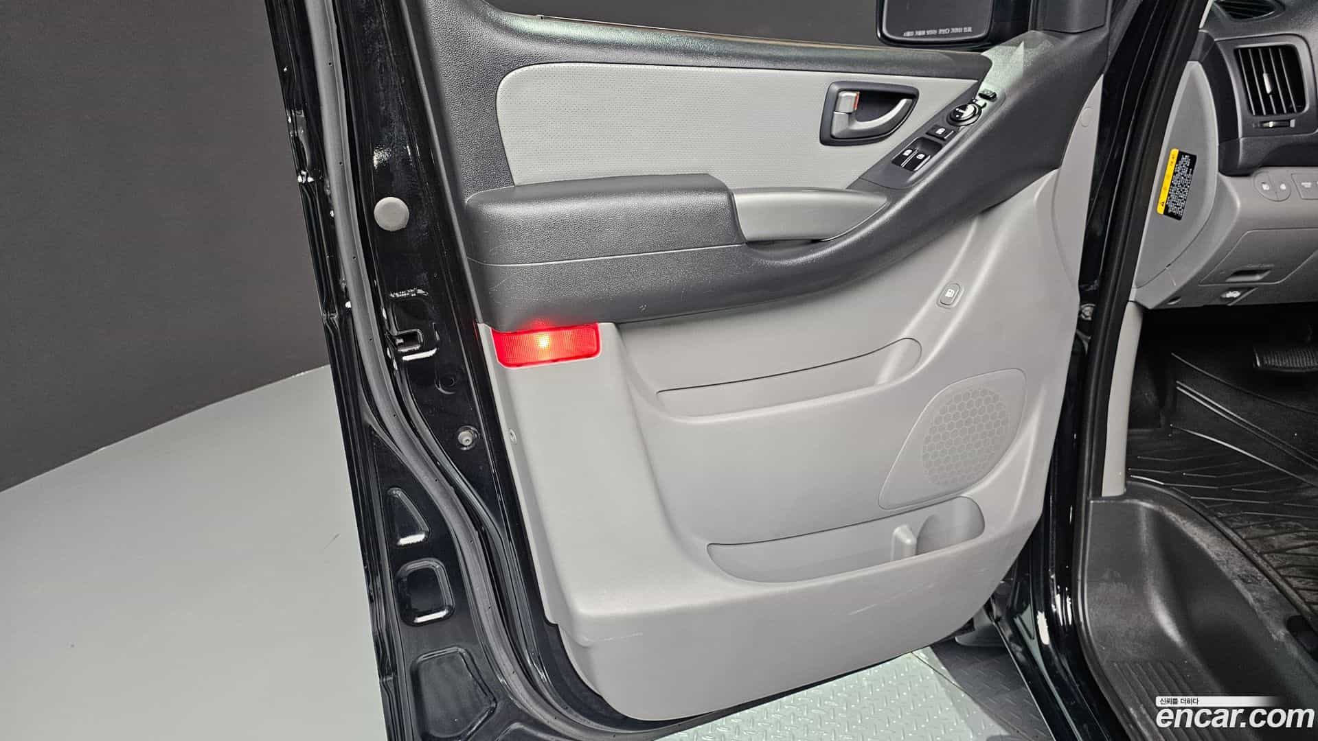 Starex Hyundai 2018.9-INNER-034