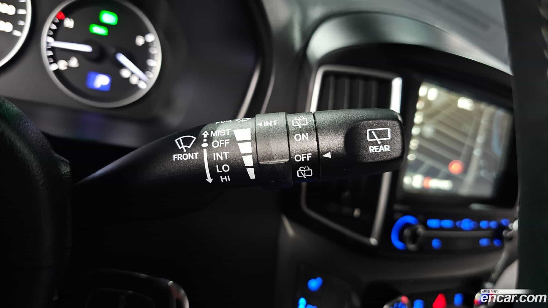 Starex Hyundai 2018.9-OPTION-042