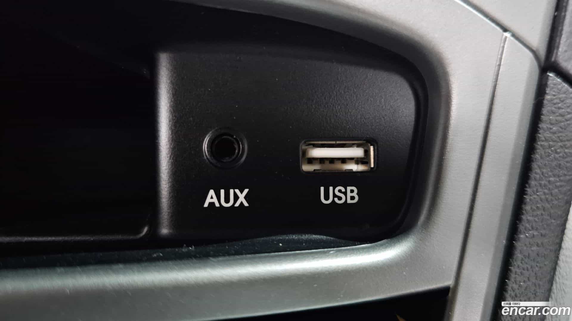 Starex Hyundai 2018.9-OPTION-044